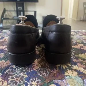 Salvatore Ferragamo | Shoes | Salvatore Ferragamo Gancini  display picture 1